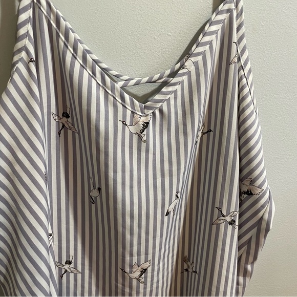 Torrid Grey & White Striped Crane Cami Women’s 2X Lightweight Flowy Tank Summer - Picture 3 of 7